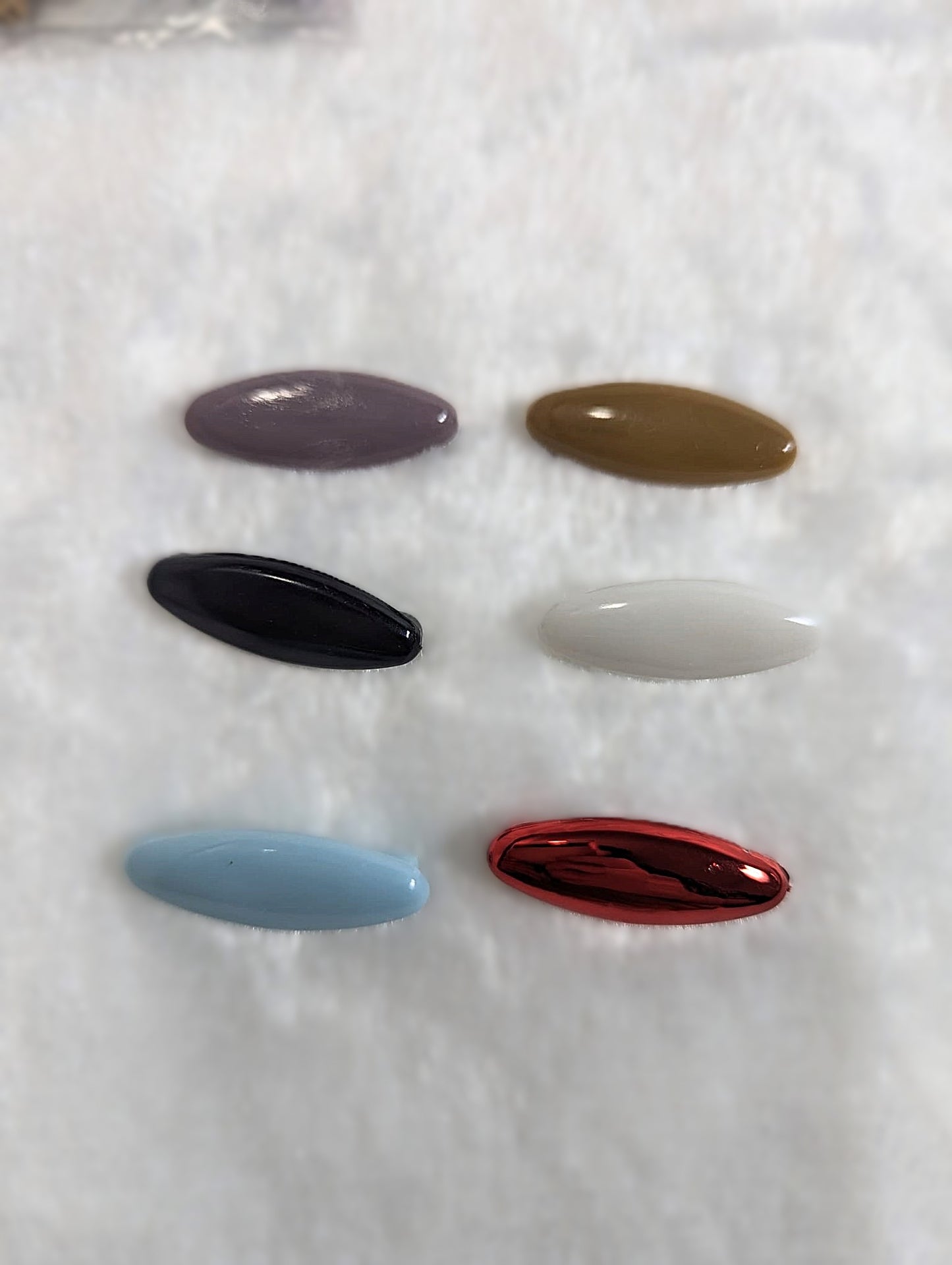 Oval-Shaped Plastic Safety Pins