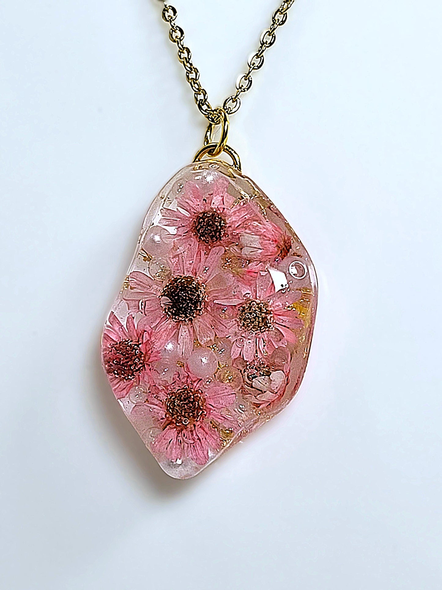 Mini Daisy Resin Jewelry -- Pink