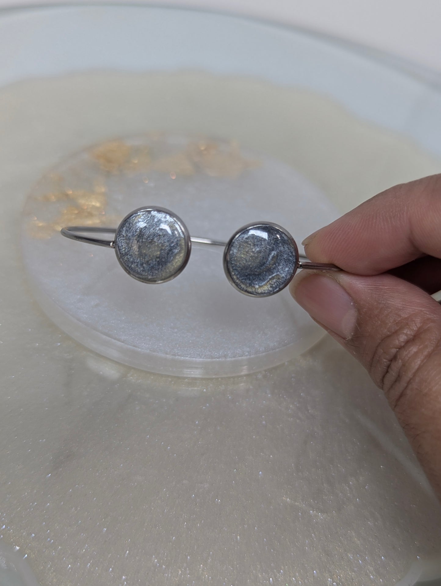 Pearl White and Gray Marble Resin Bangle