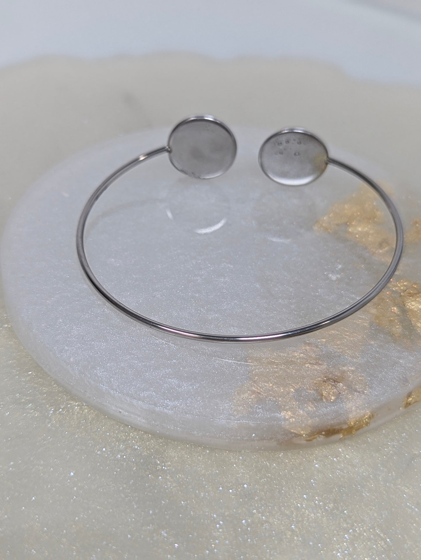 Mixed Stones Resin Bangle