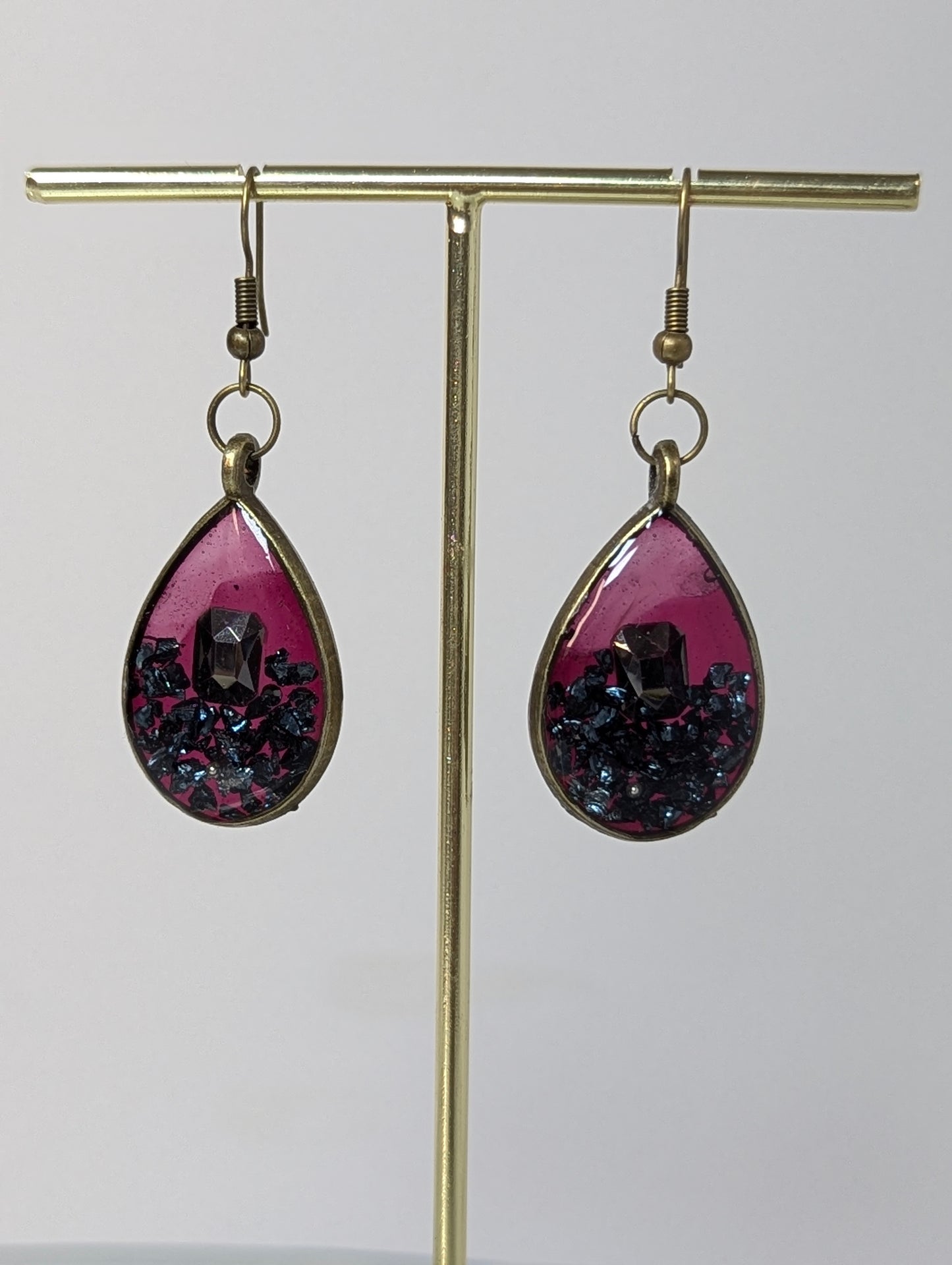 Stones with Color-Based Earrings