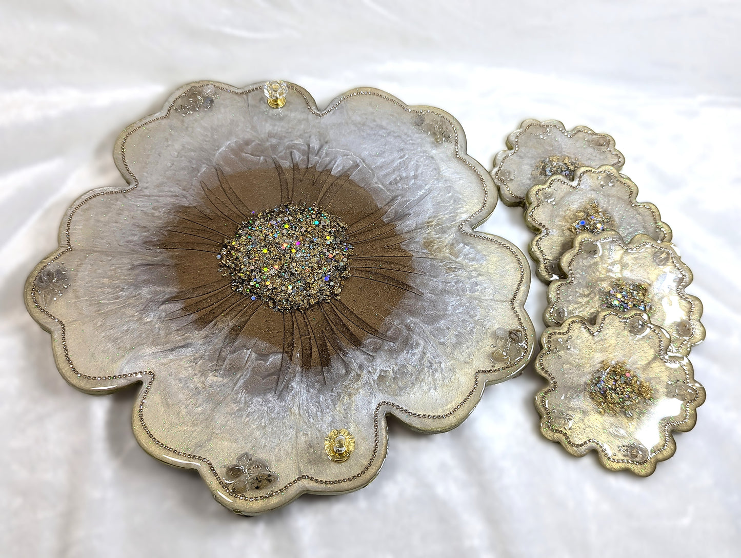 Resin Flower Shape Tray With Matching Coaster Set