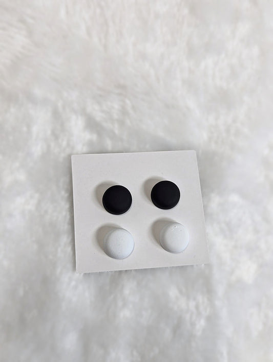Scarf Magnets -- Black and White