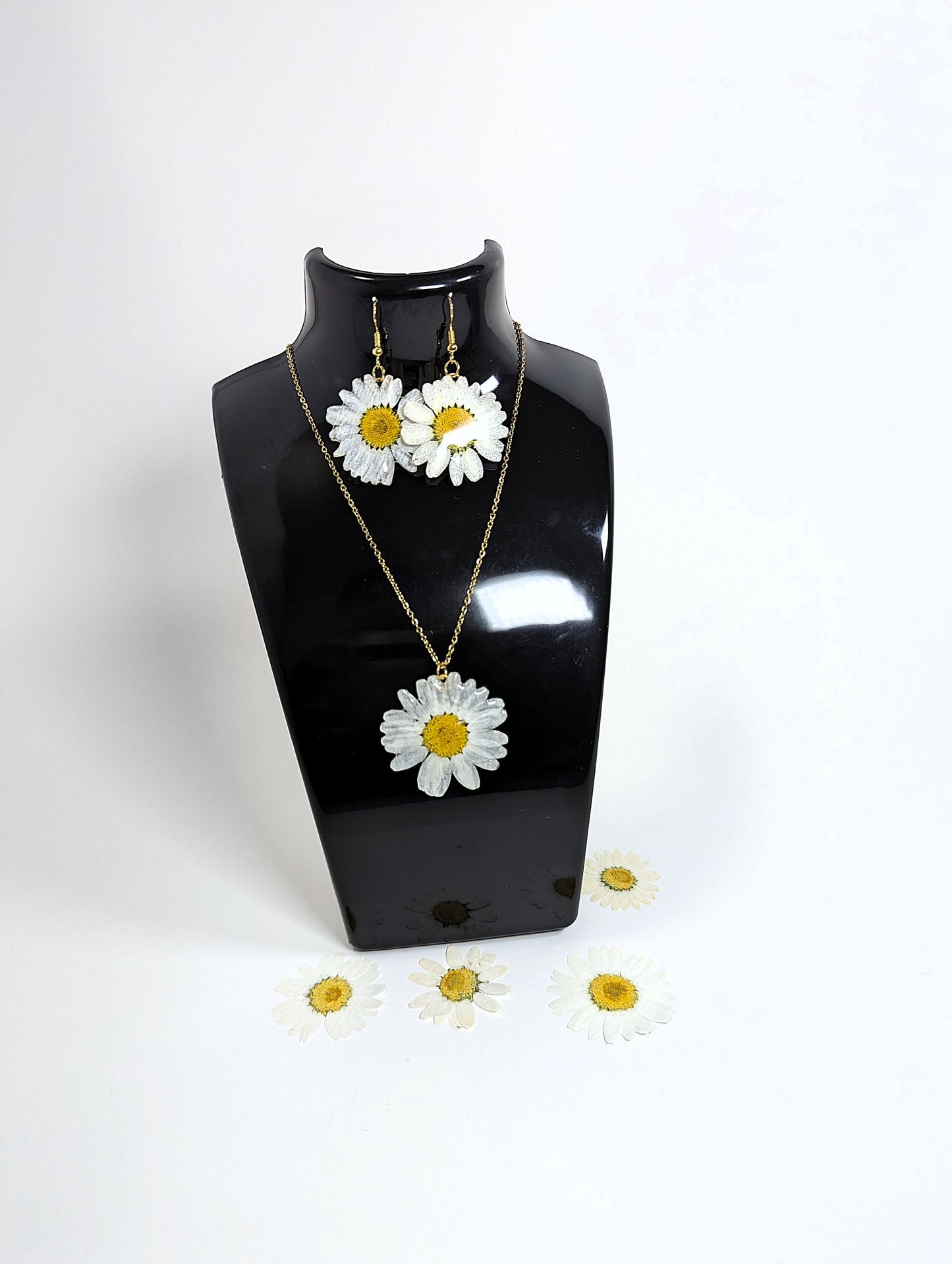 Real Daisy Flower Resin Jewelry