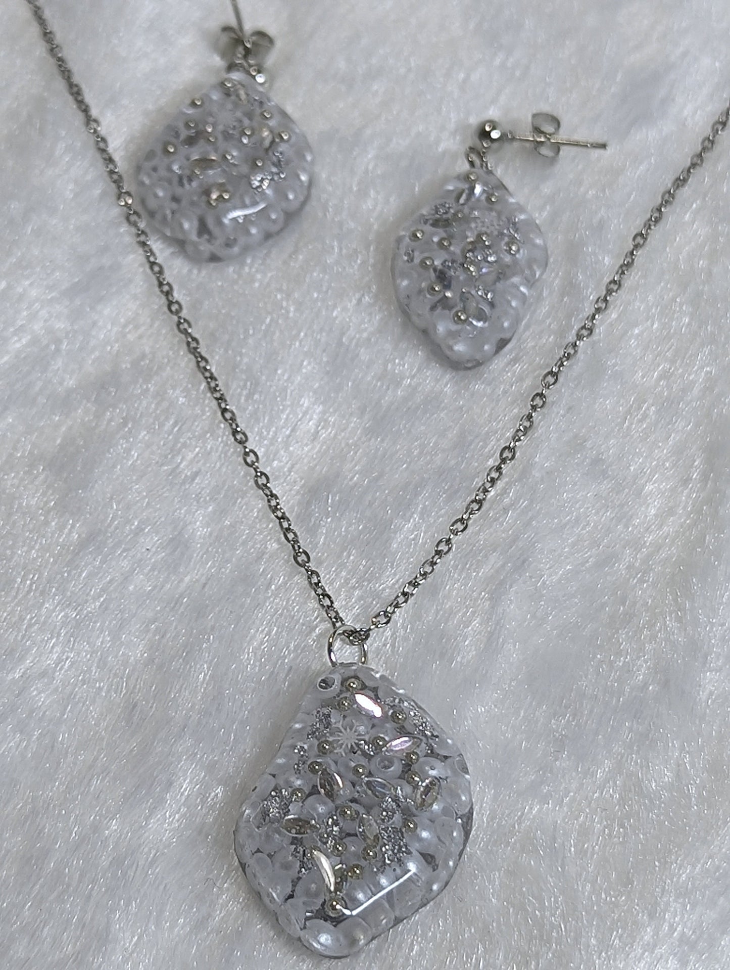 Pearl & Rhinestone Resin Jewelry