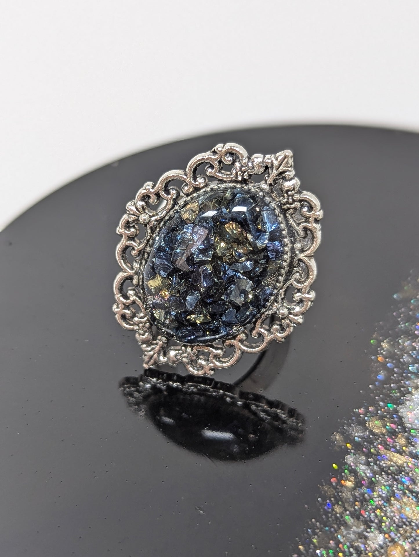 Broken Stone Antique Resin Ring
