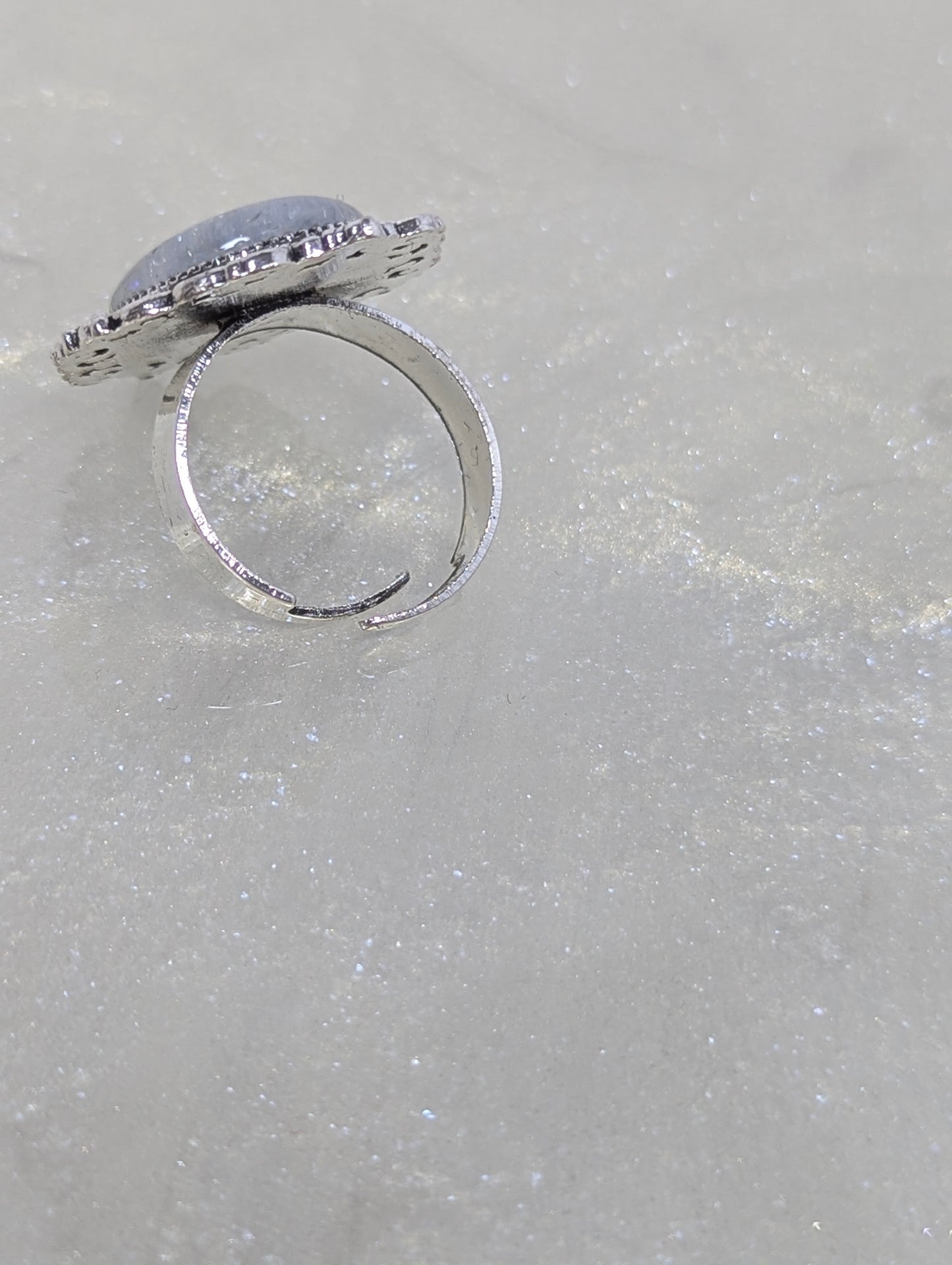 White Stones Resin Ring