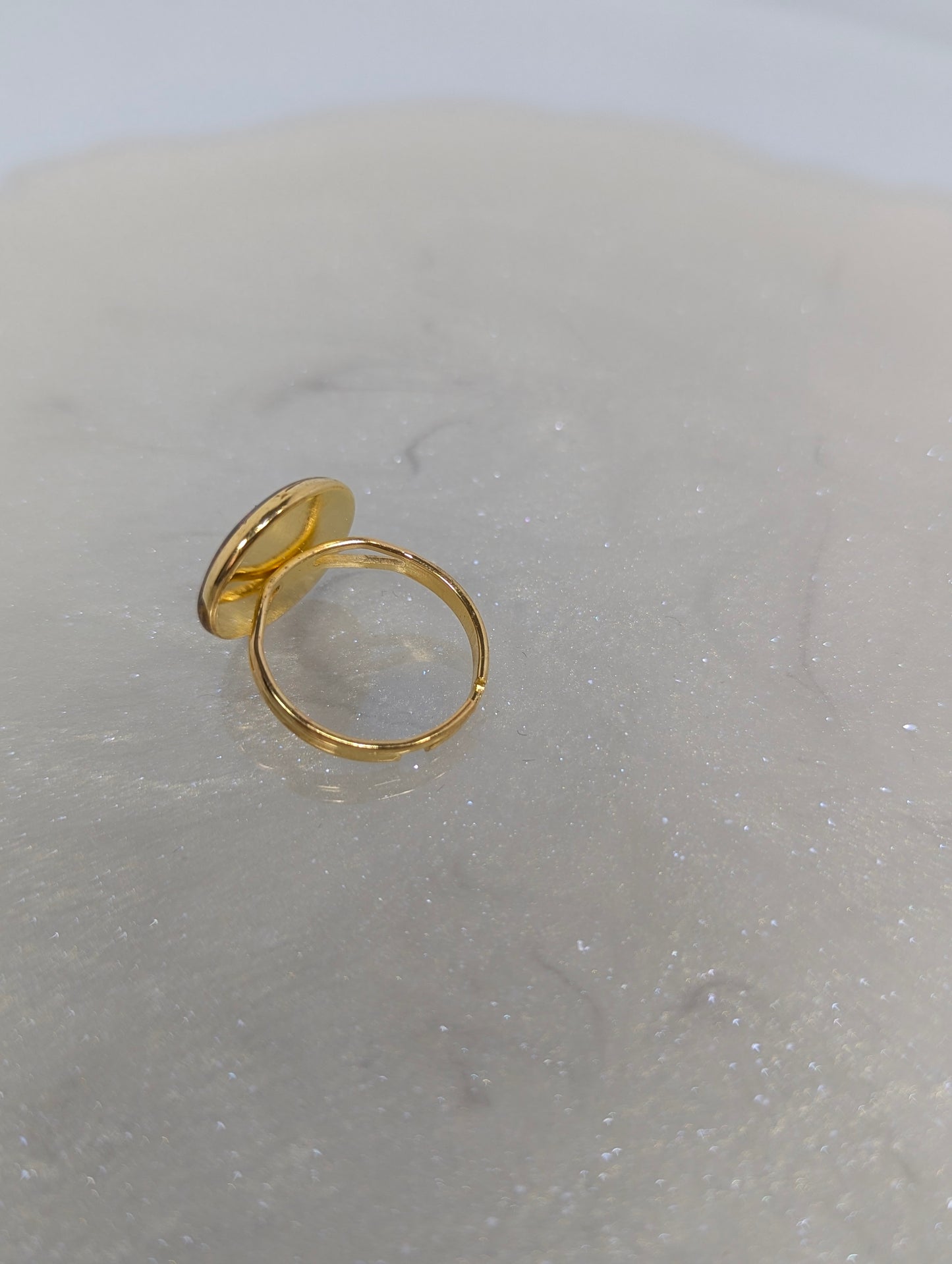 Burgundy Stones Resin Ring