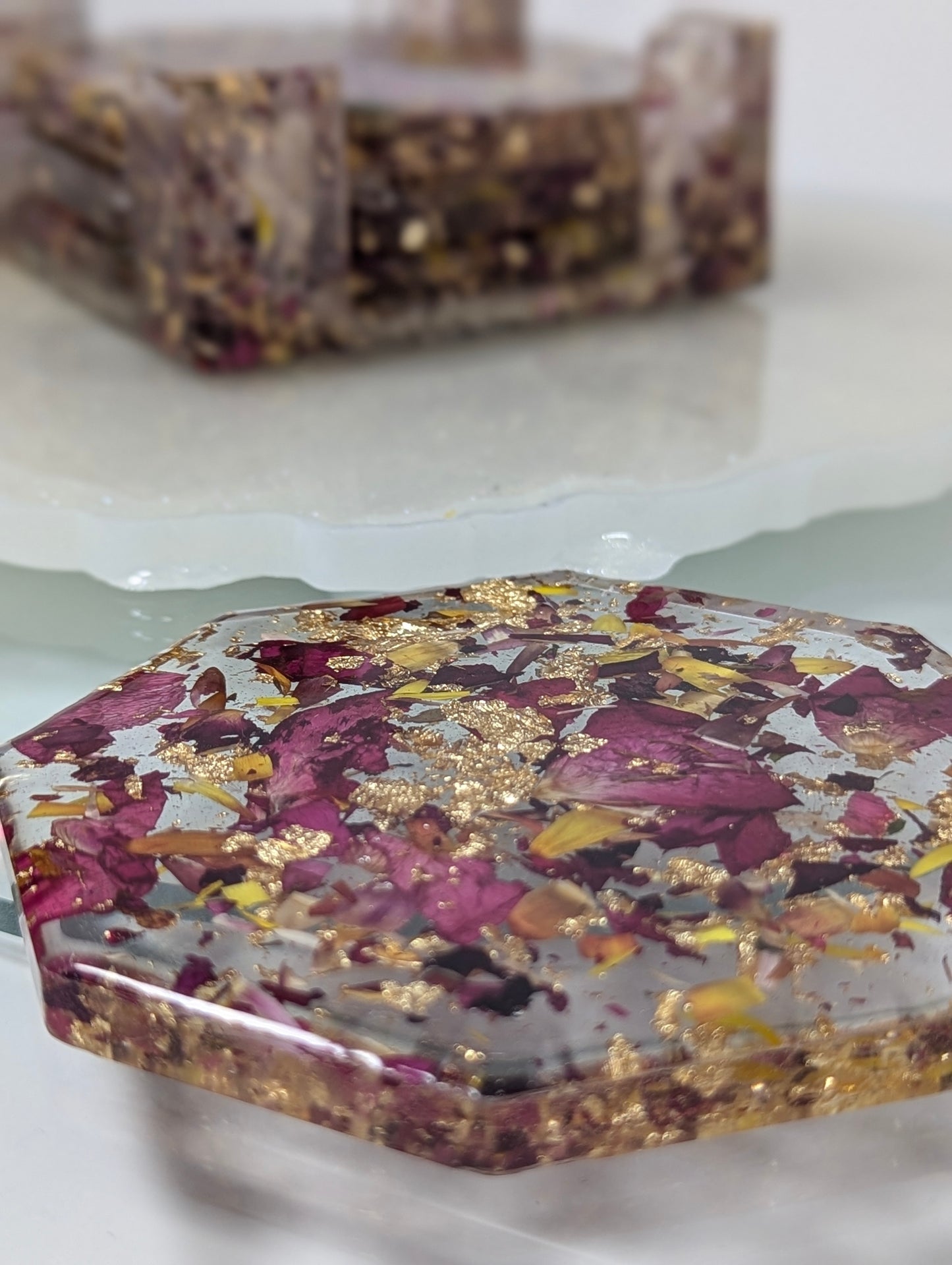 Rose Petals with Gold Flakes Resin Coaster Set with Stand