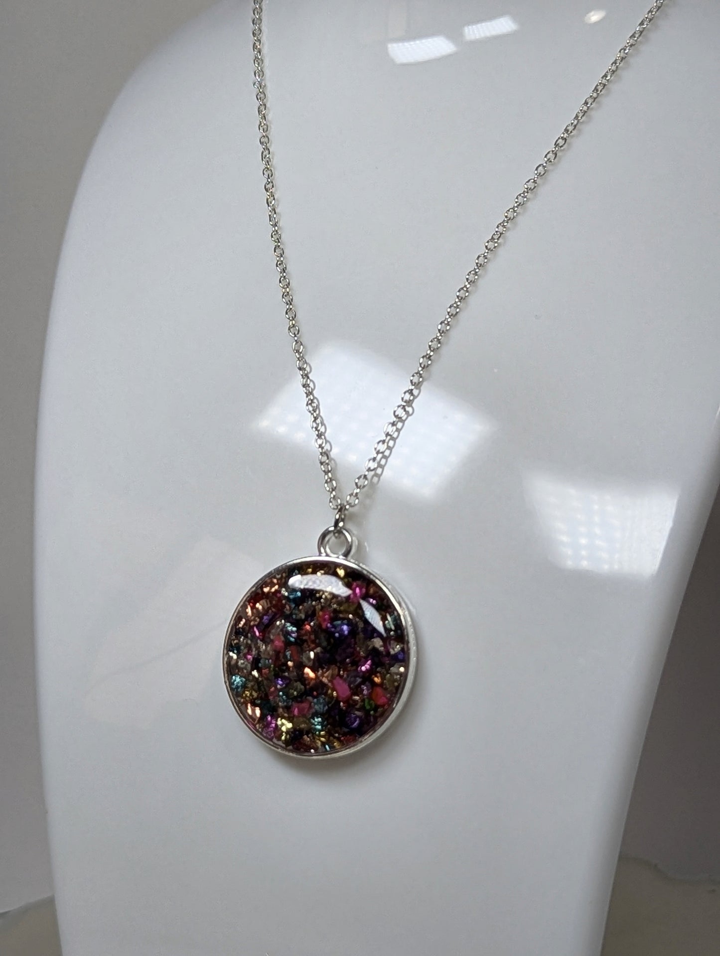 Multi Stones Resin Necklace