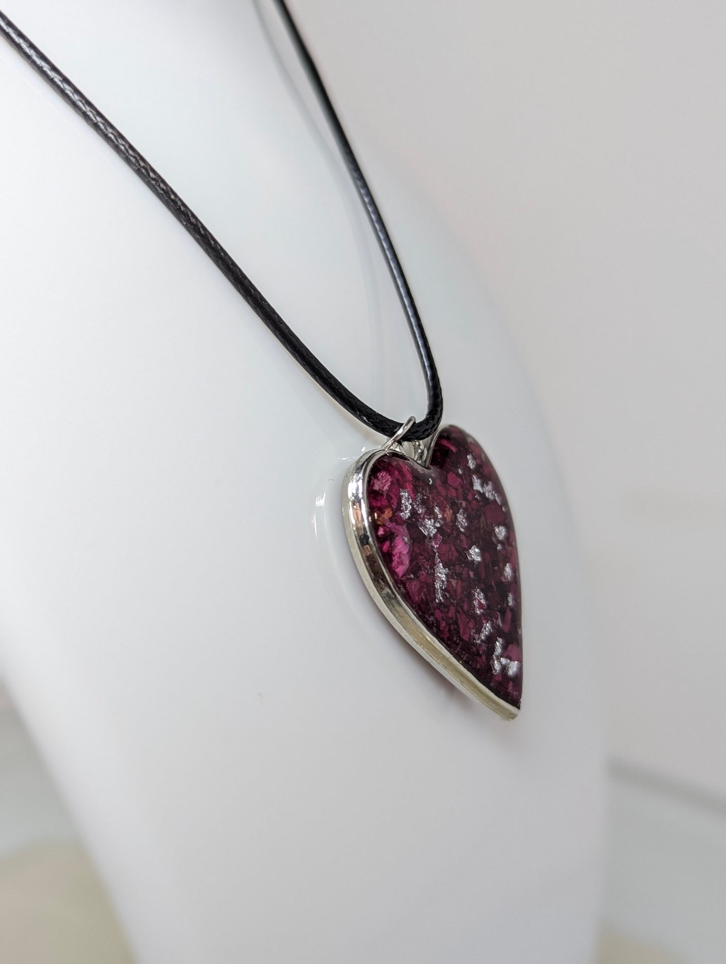 Rose Petals with Silver Flakes Necklace