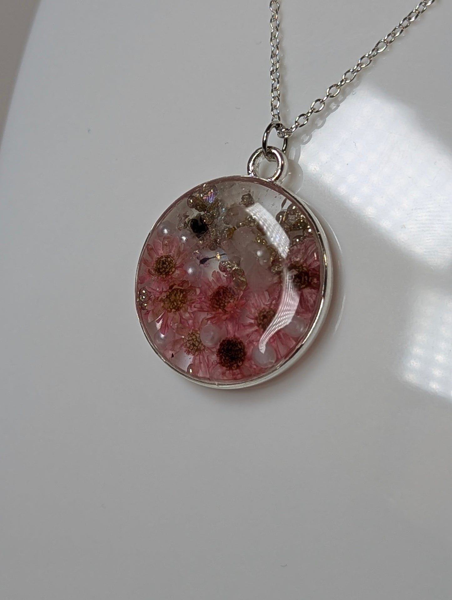 Pink Mini Daisy with Pearls Necklace 