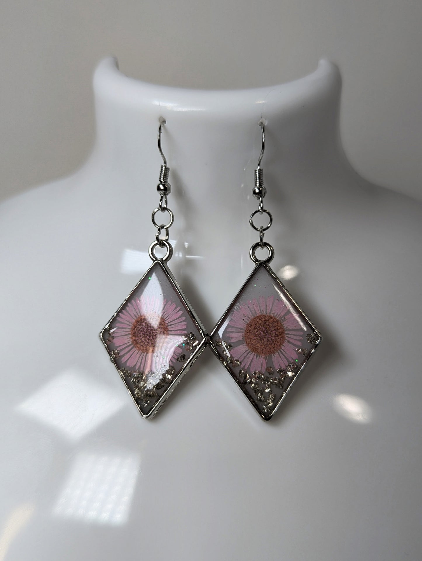 White Resin Earrings with Pink Daisy Flowers and Silver Stones