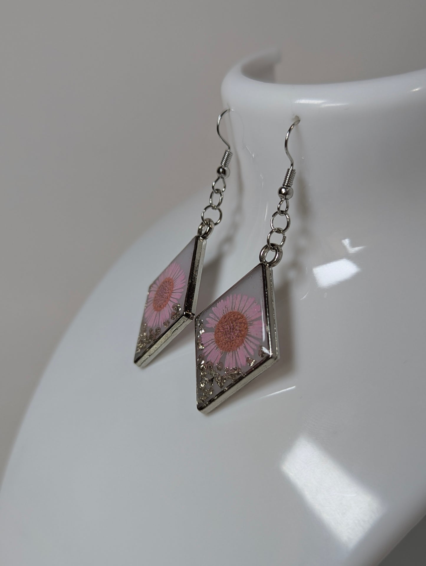White Resin Earrings with Pink Daisy Flowers and Silver Stones