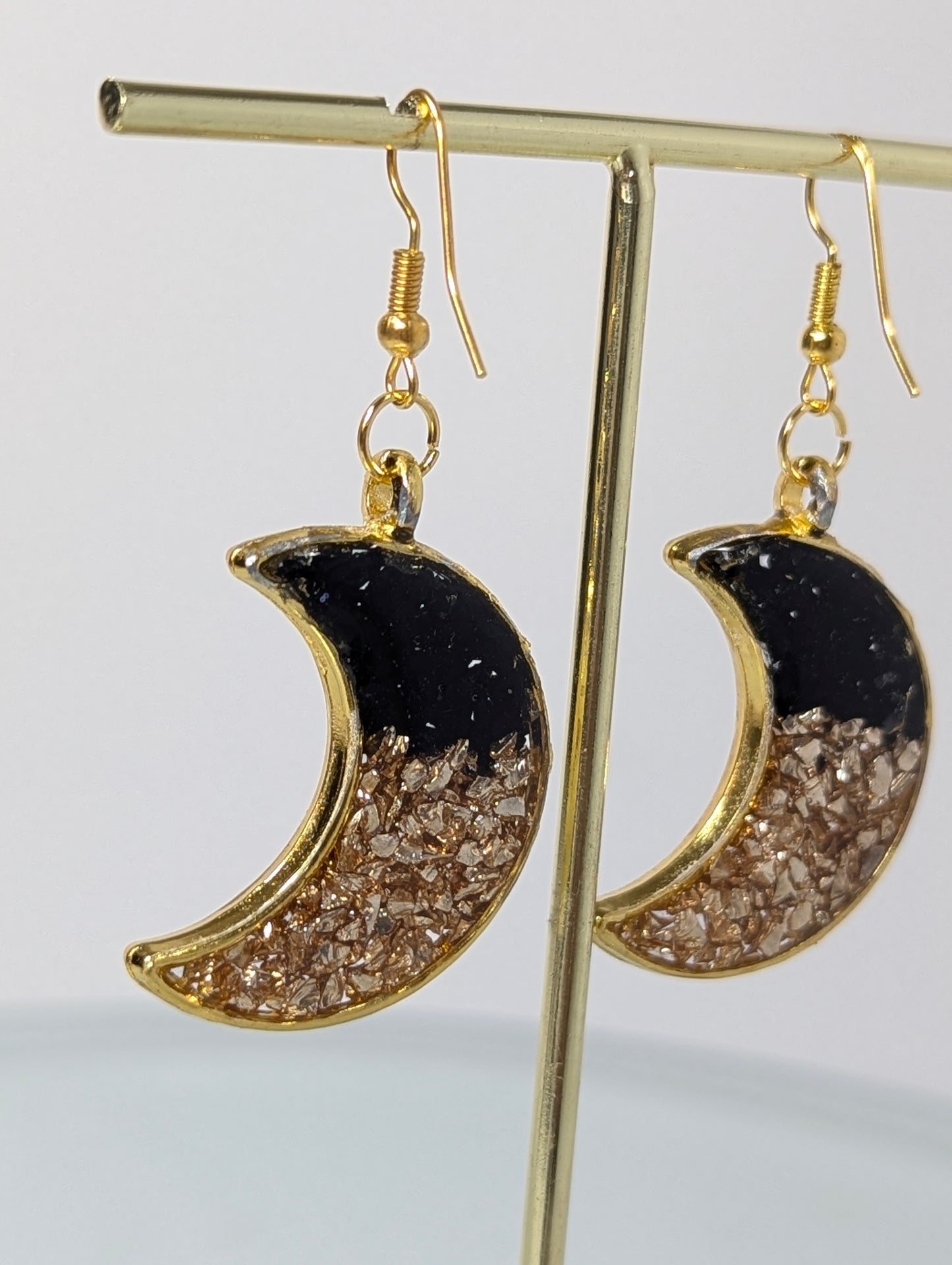 Black and Gold Stones Resin Earrings
