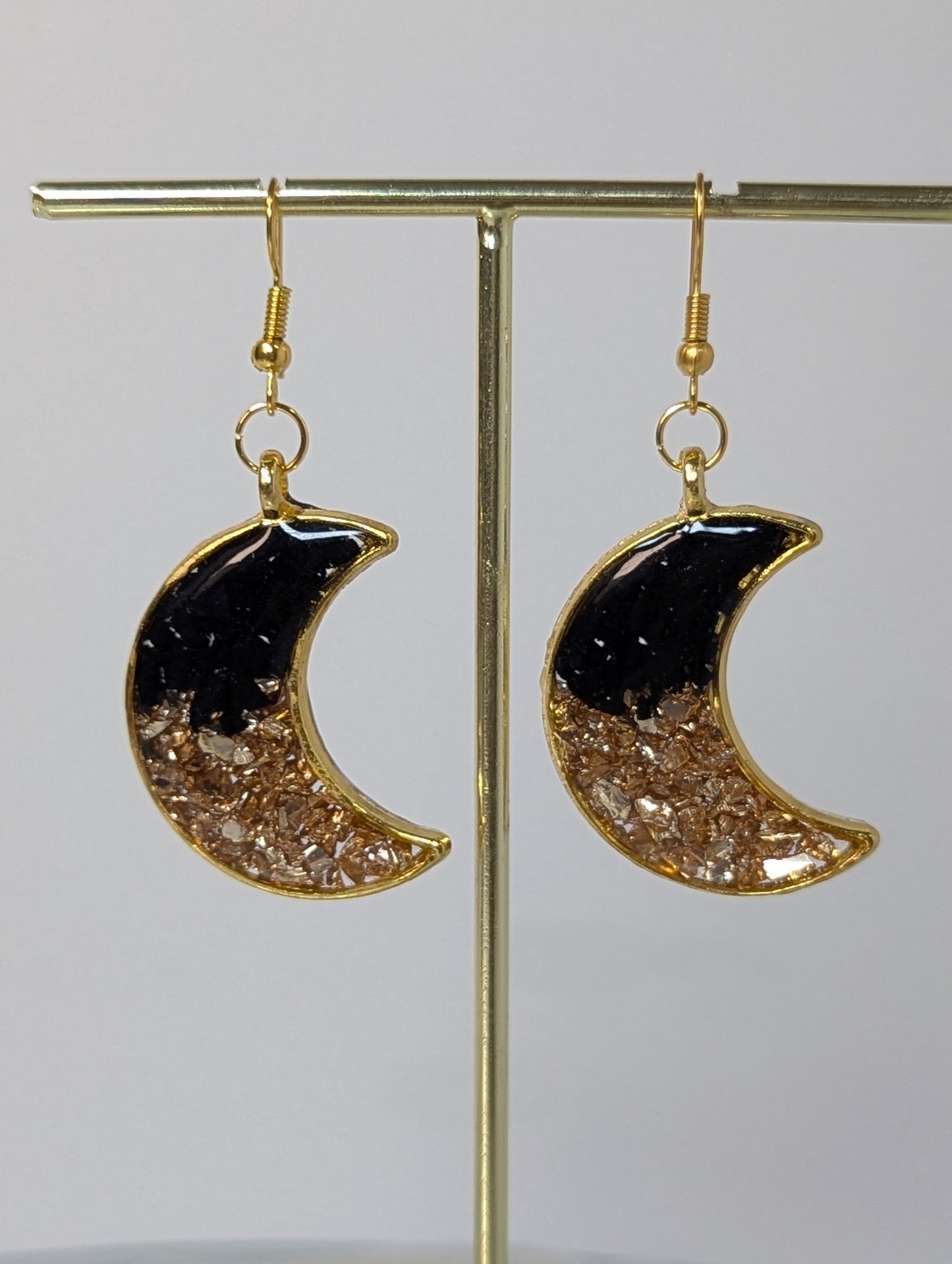 Black and Gold Stones Resin Earrings