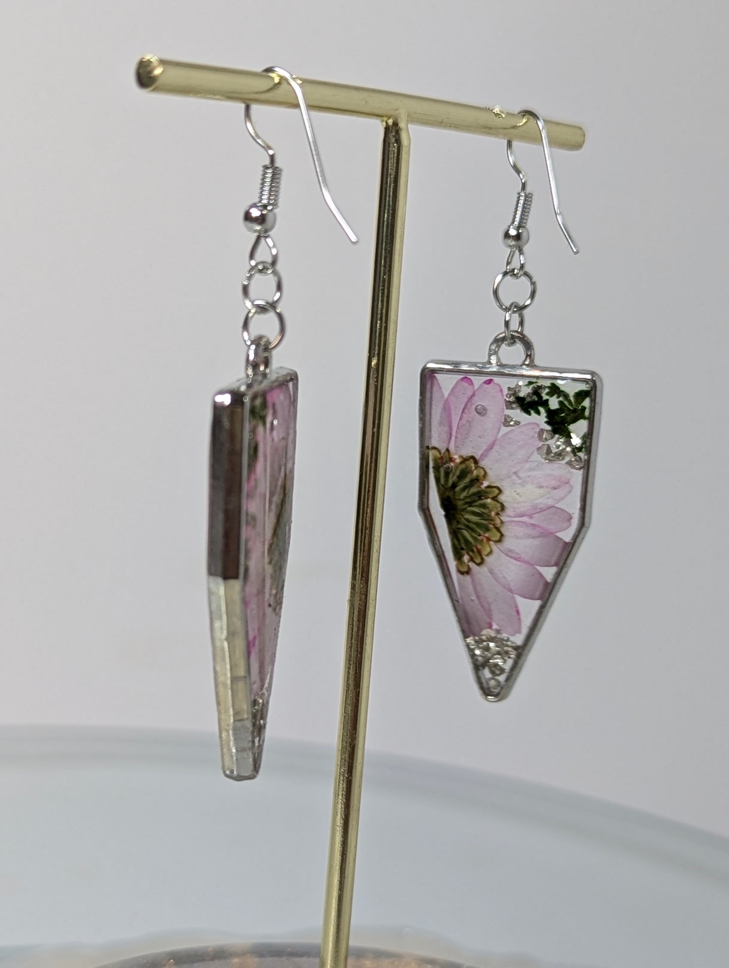 Pink Daisy Flowers Resin Earrings